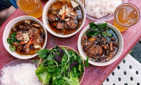 Bún chả "siêu ngon" ở Hà Nội